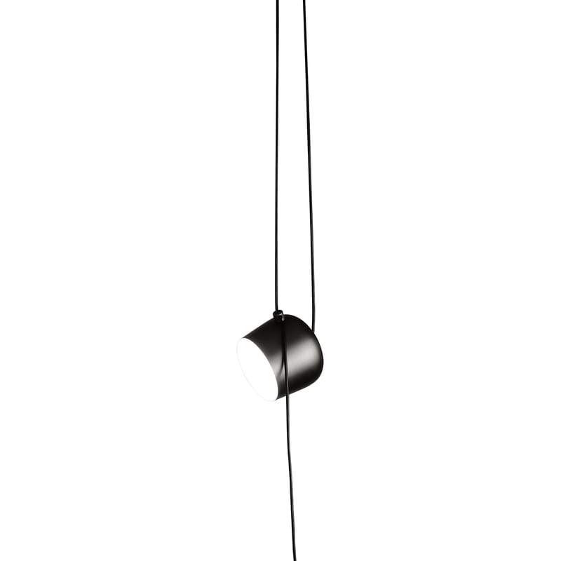 suspension-aim-small-noir_madeindesign_234444_original.jpg