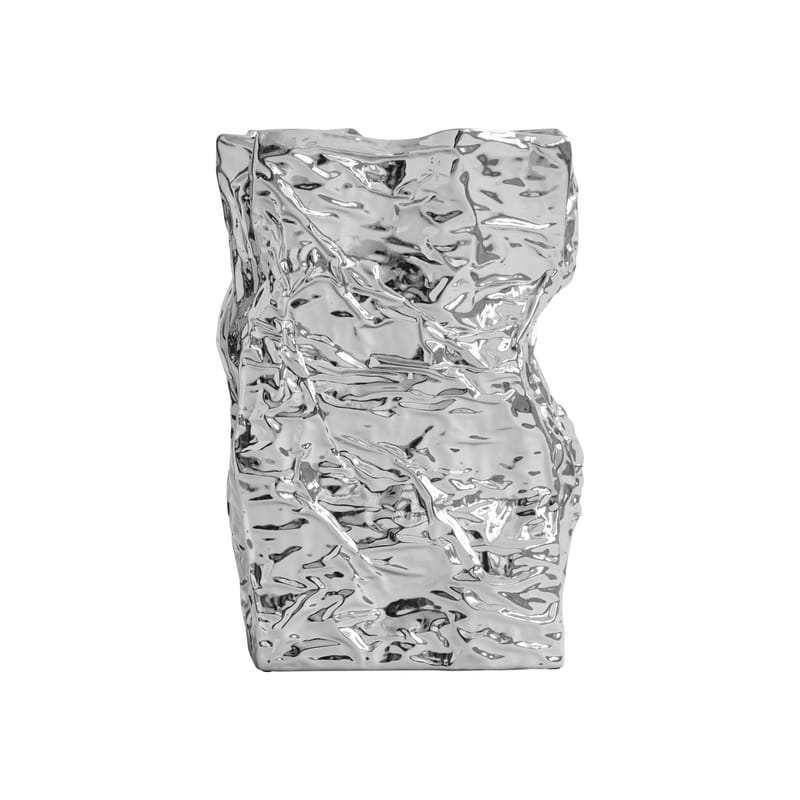vase-kami-big-chrome-101-copenhagen_madeindesign_438344_original.jpg
